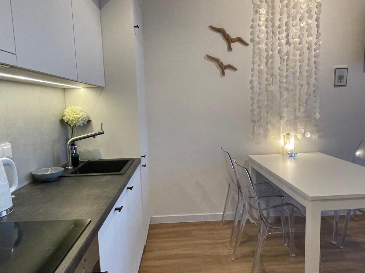 Apartament Morski Widok Nautic Park 51 Darlowko Exteriör bild