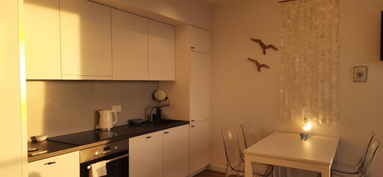Apartament Morski Widok Nautic Park 51 Darlowko Exteriör bild