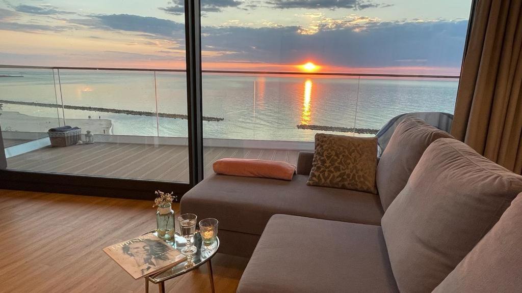Apartament Morski Widok Nautic Park 51 Darlowko Exteriör bild