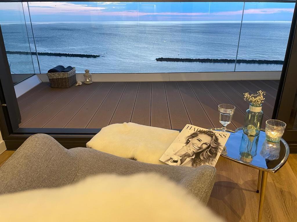 Apartament Morski Widok Nautic Park 51 Darlowko Exteriör bild