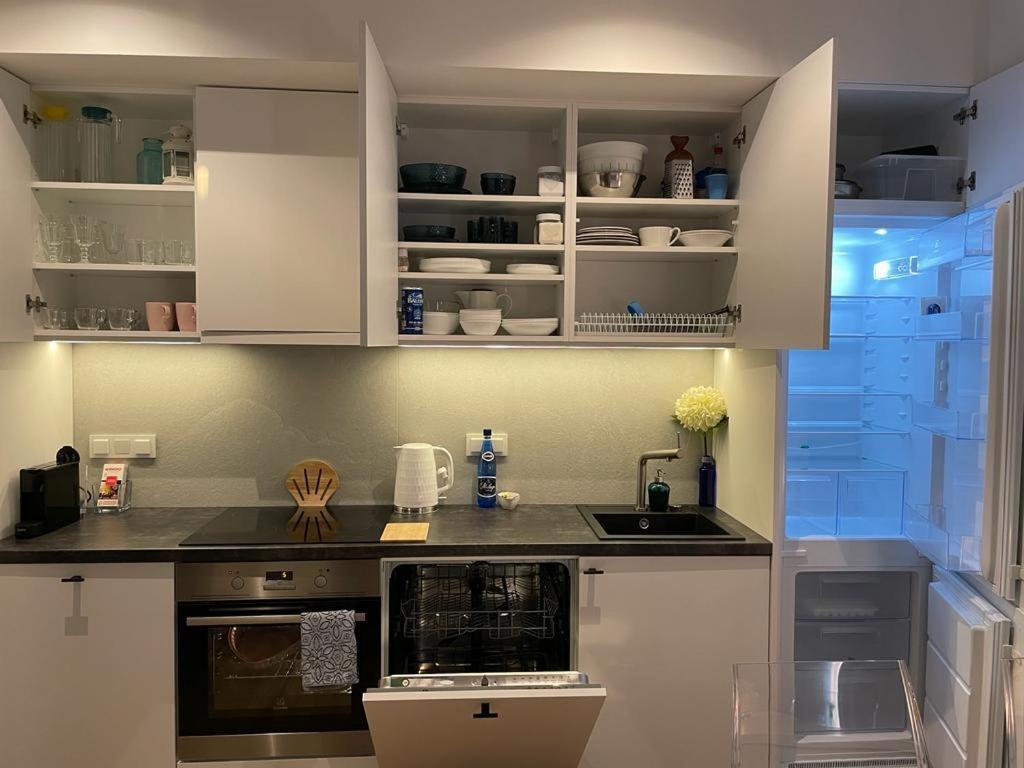 Apartament Morski Widok Nautic Park 51 Darlowko Rum bild