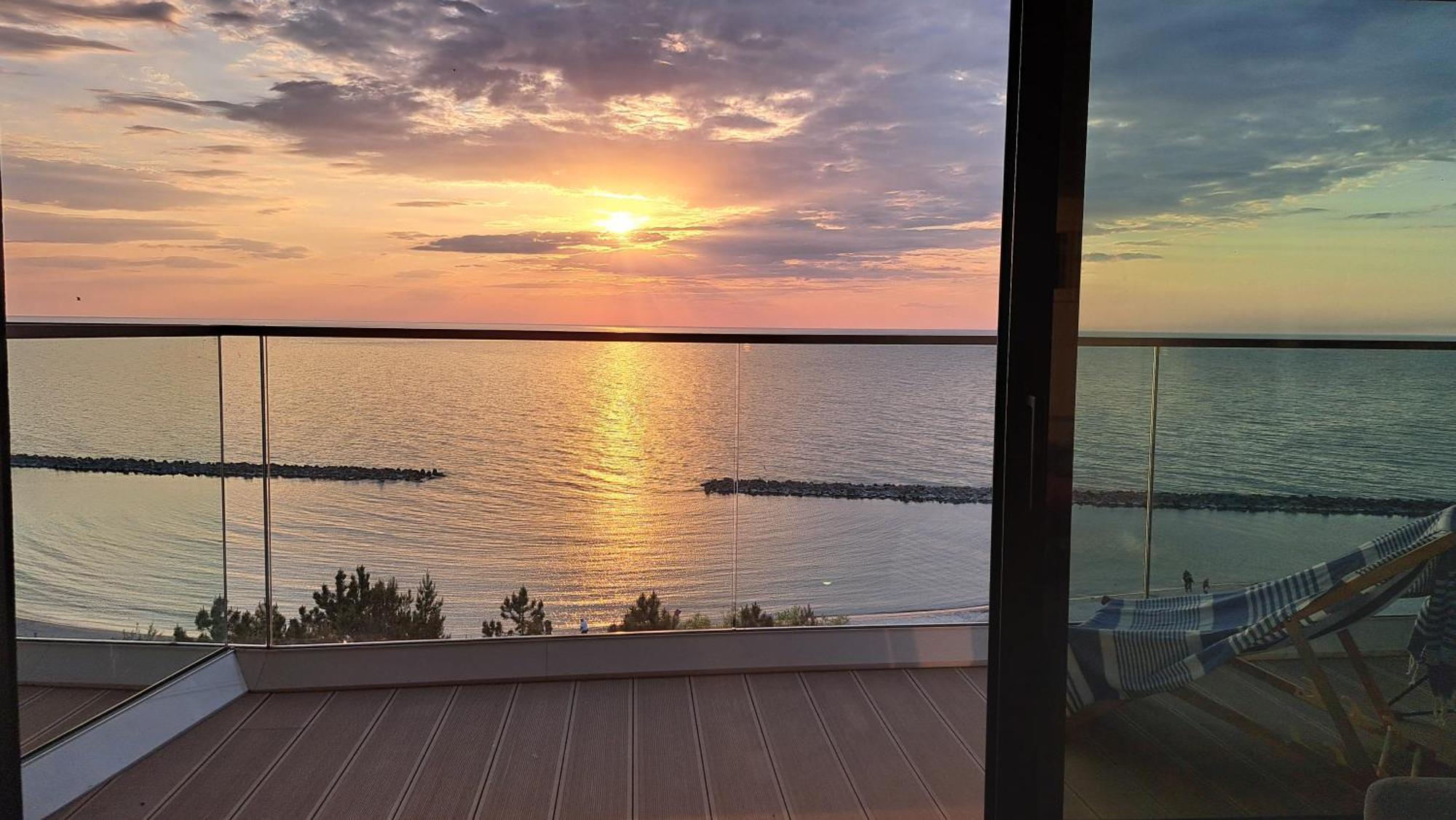Apartament Morski Widok Nautic Park 51 Darlowko Rum bild